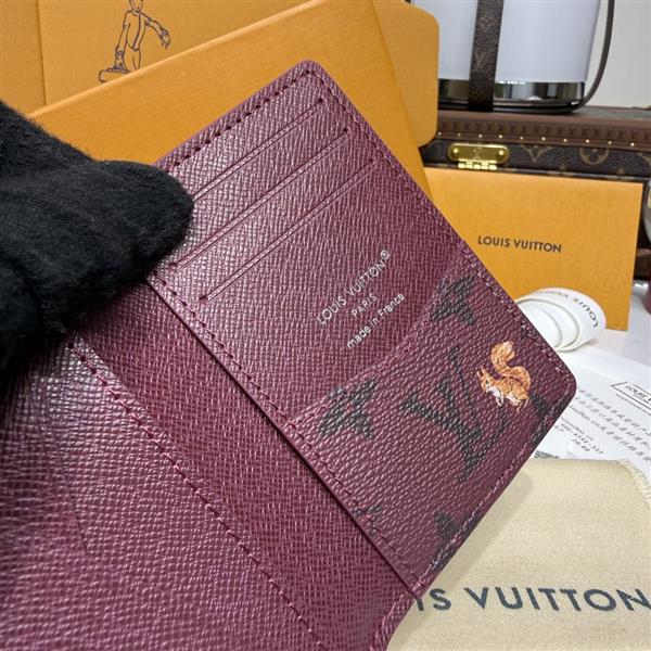 2026122105455996 270